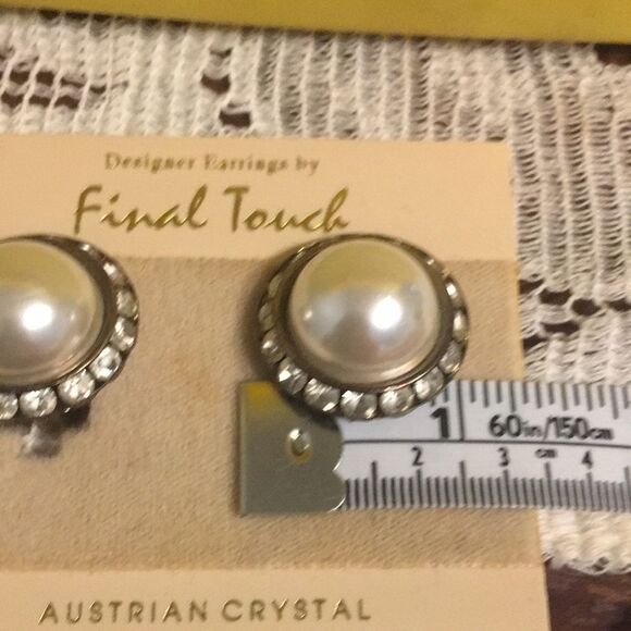 Vintage Final Touch Earrings - Picture 4 of 4